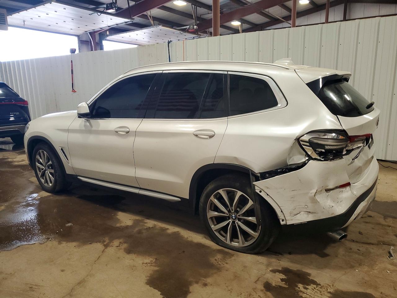 2018 BMW X3 XDRIVE30I photo 2