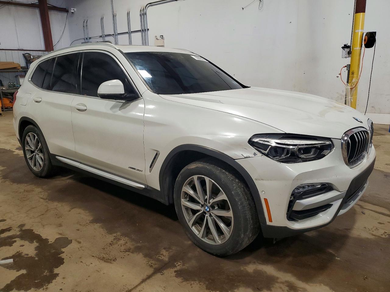 2018 BMW X3 XDRIVE30I photo 4