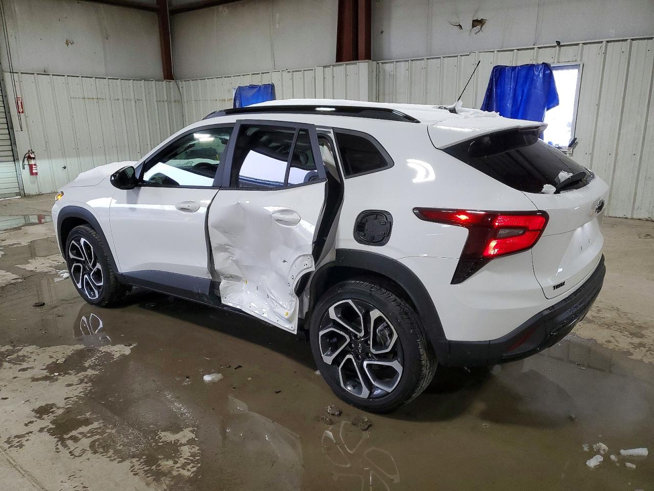 2025 CHEVROLET TRAX 2RS photo 2