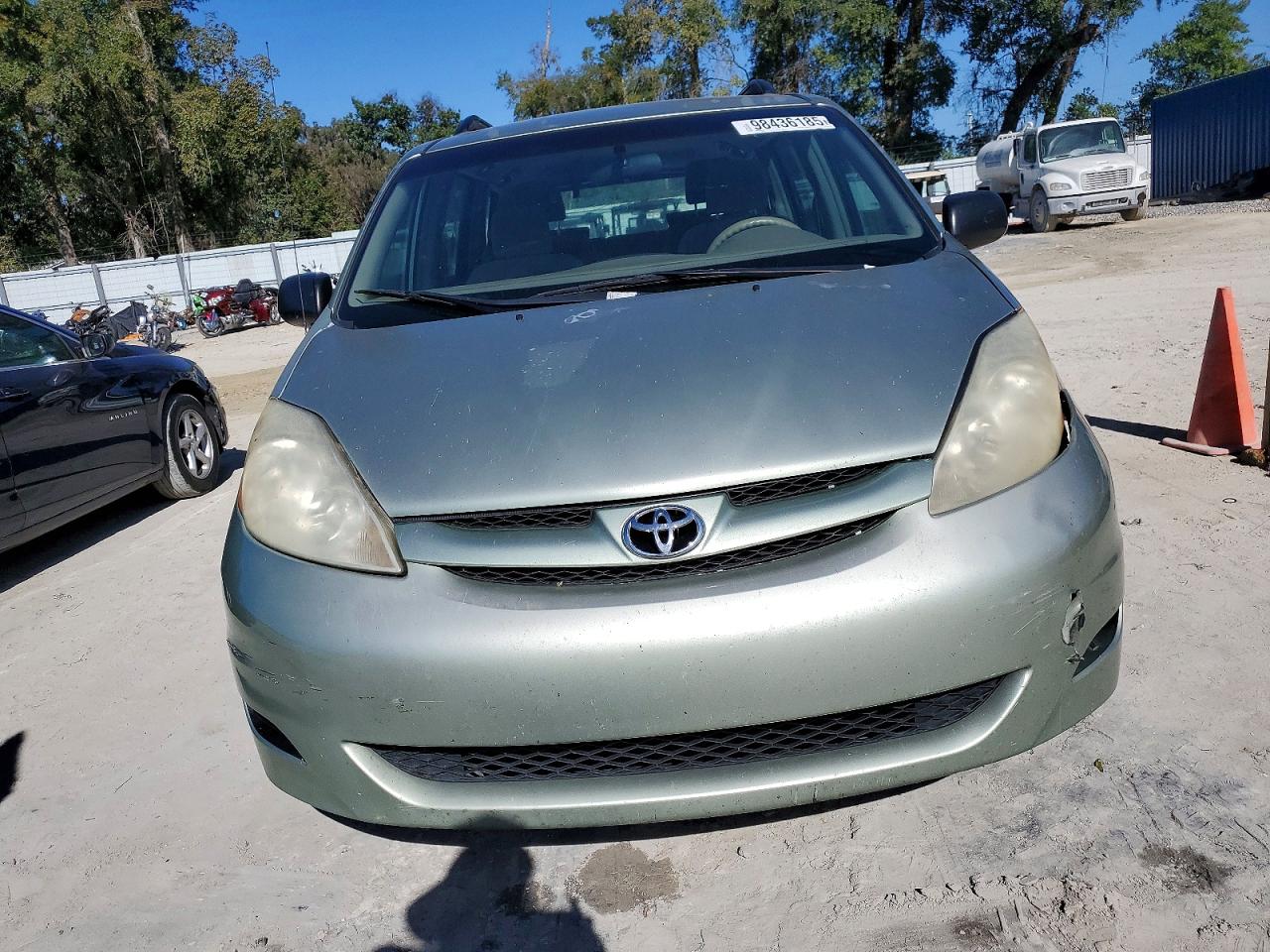 2006 TOYOTA SIENNA CE photo 9