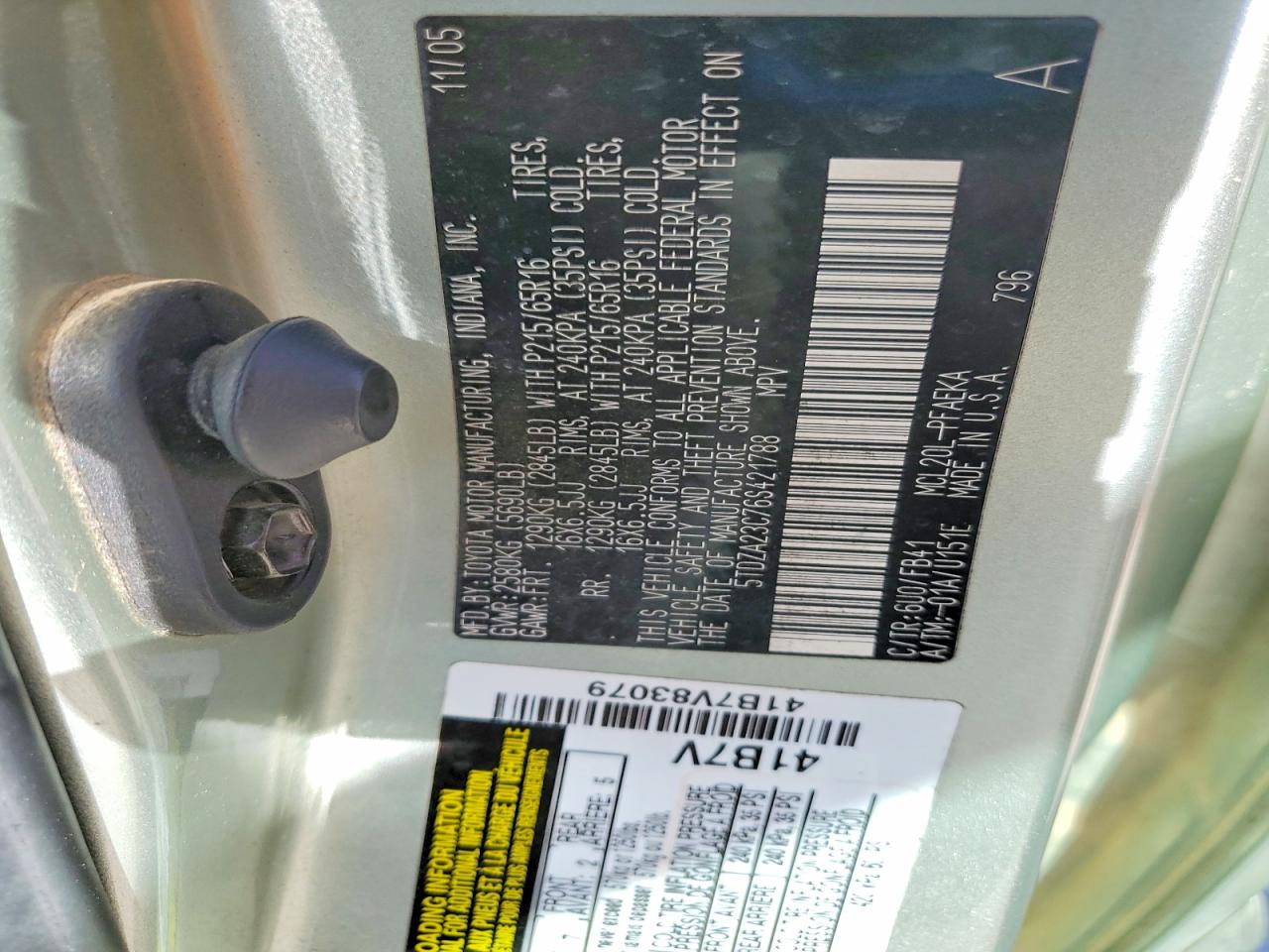2006 TOYOTA SIENNA CE photo 25
