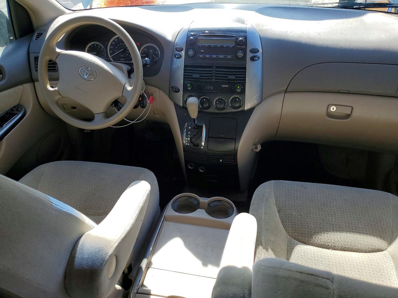 2006 TOYOTA SIENNA CE photo 15