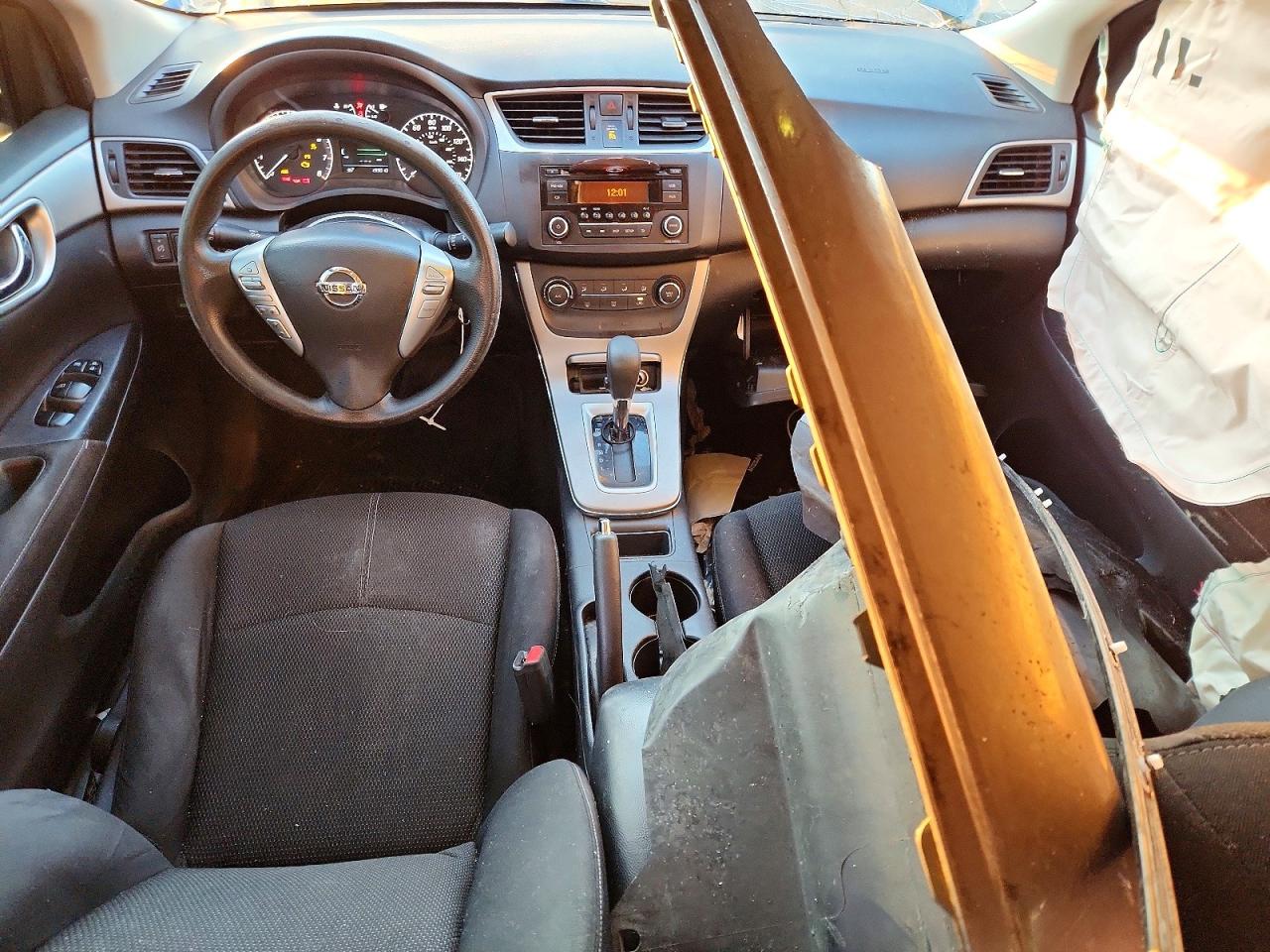 2015 NISSAN SENTRA S photo 15
