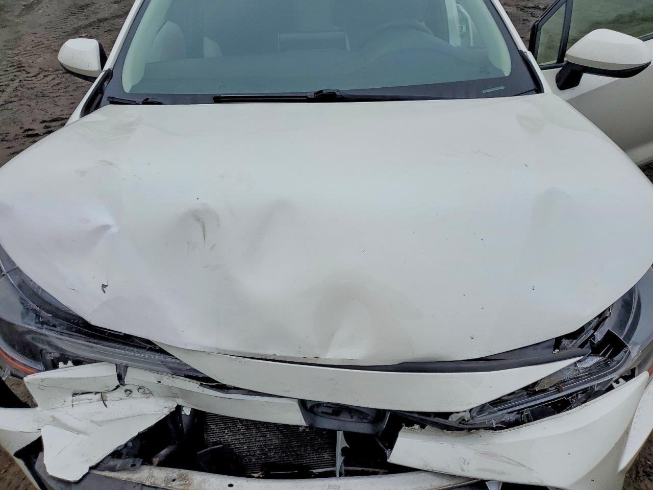 2020 TOYOTA COROLLA LE photo 11