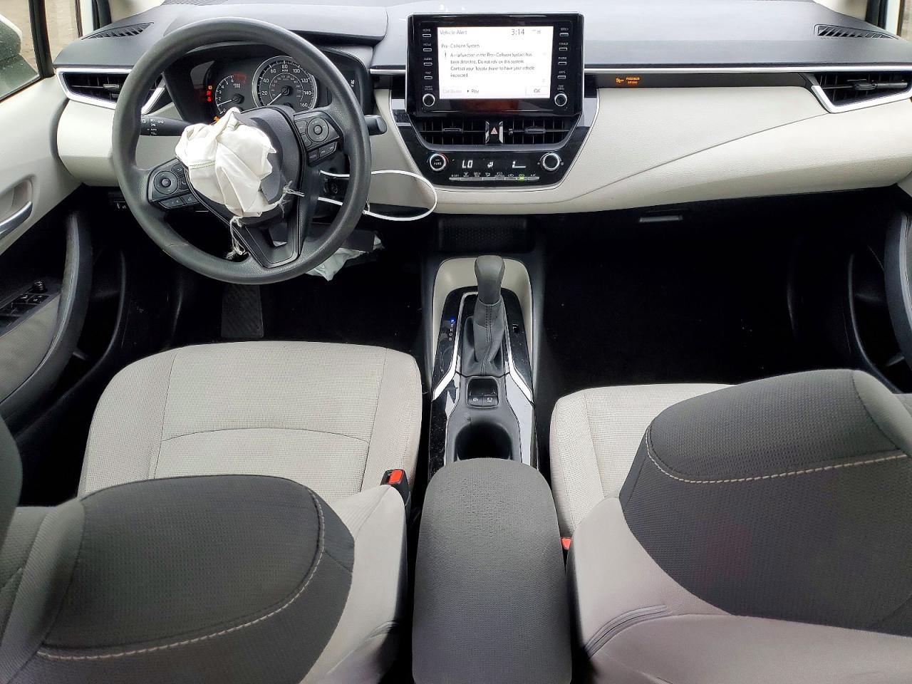 2020 TOYOTA COROLLA LE photo 8