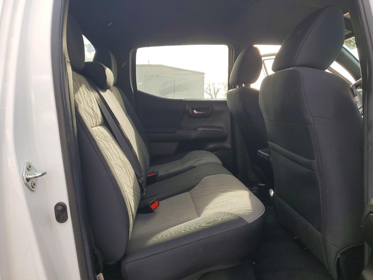 2022 TOYOTA TACOMA DOUBLE CAB photo 10