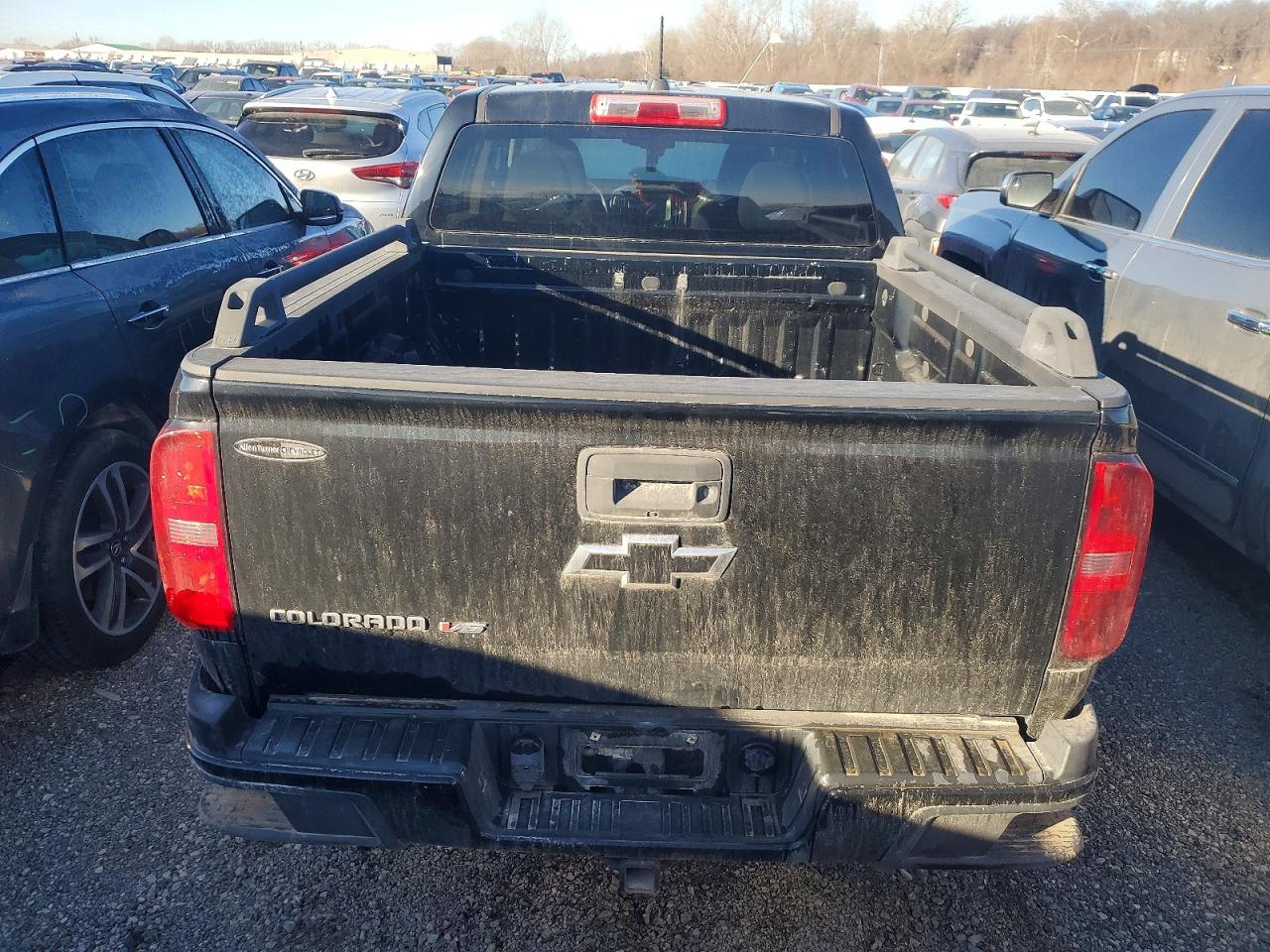 2018 CHEVROLET COLORADO photo 11