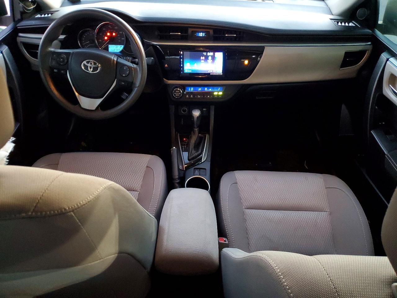 2015 TOYOTA COROLLA L photo 22
