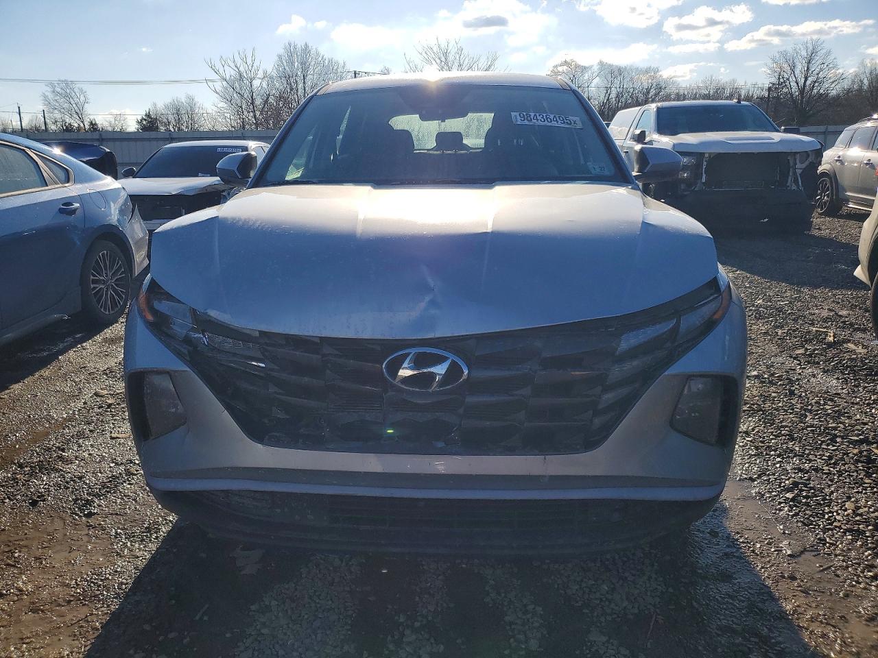 2022 HYUNDAI TUCSON SE photo 5