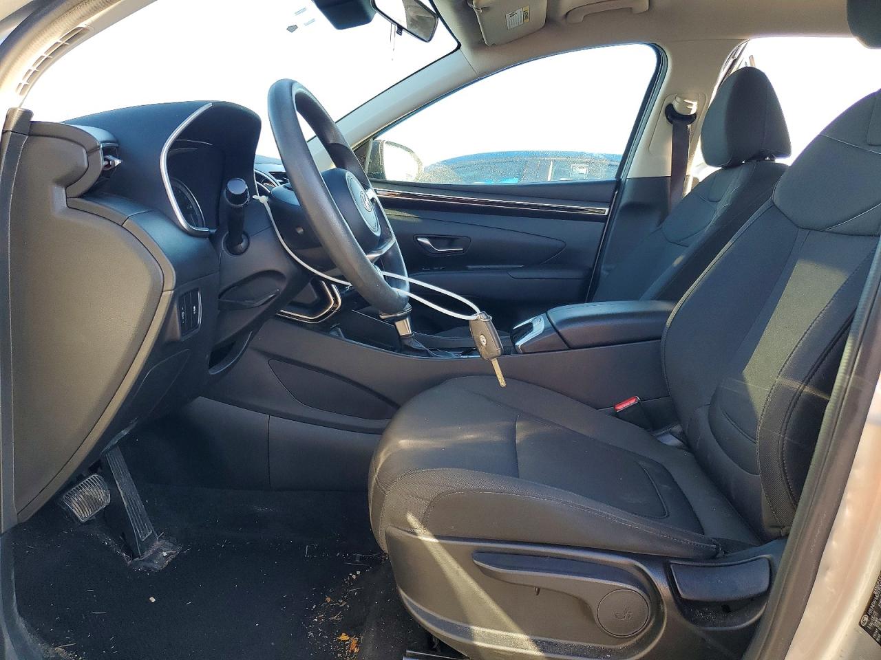 2022 HYUNDAI TUCSON SE photo 7