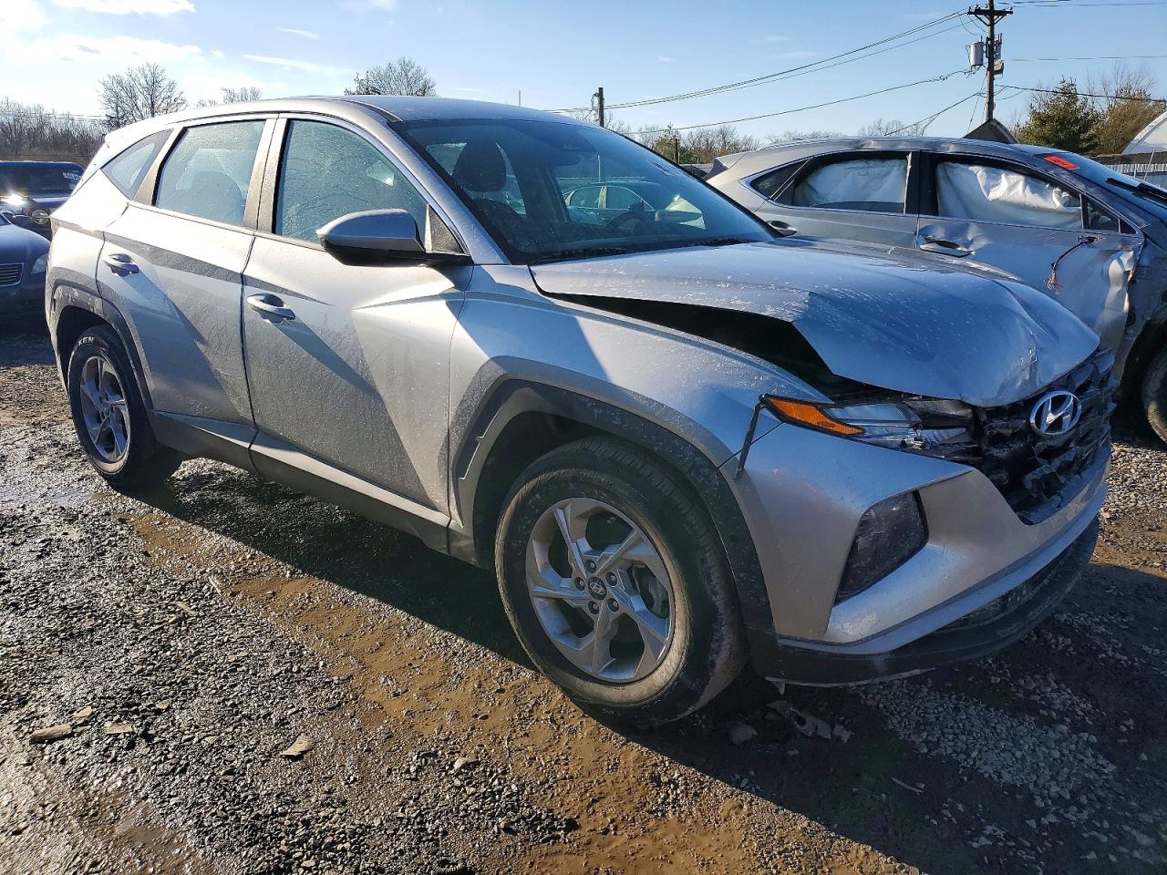 2022 HYUNDAI TUCSON SE photo 4