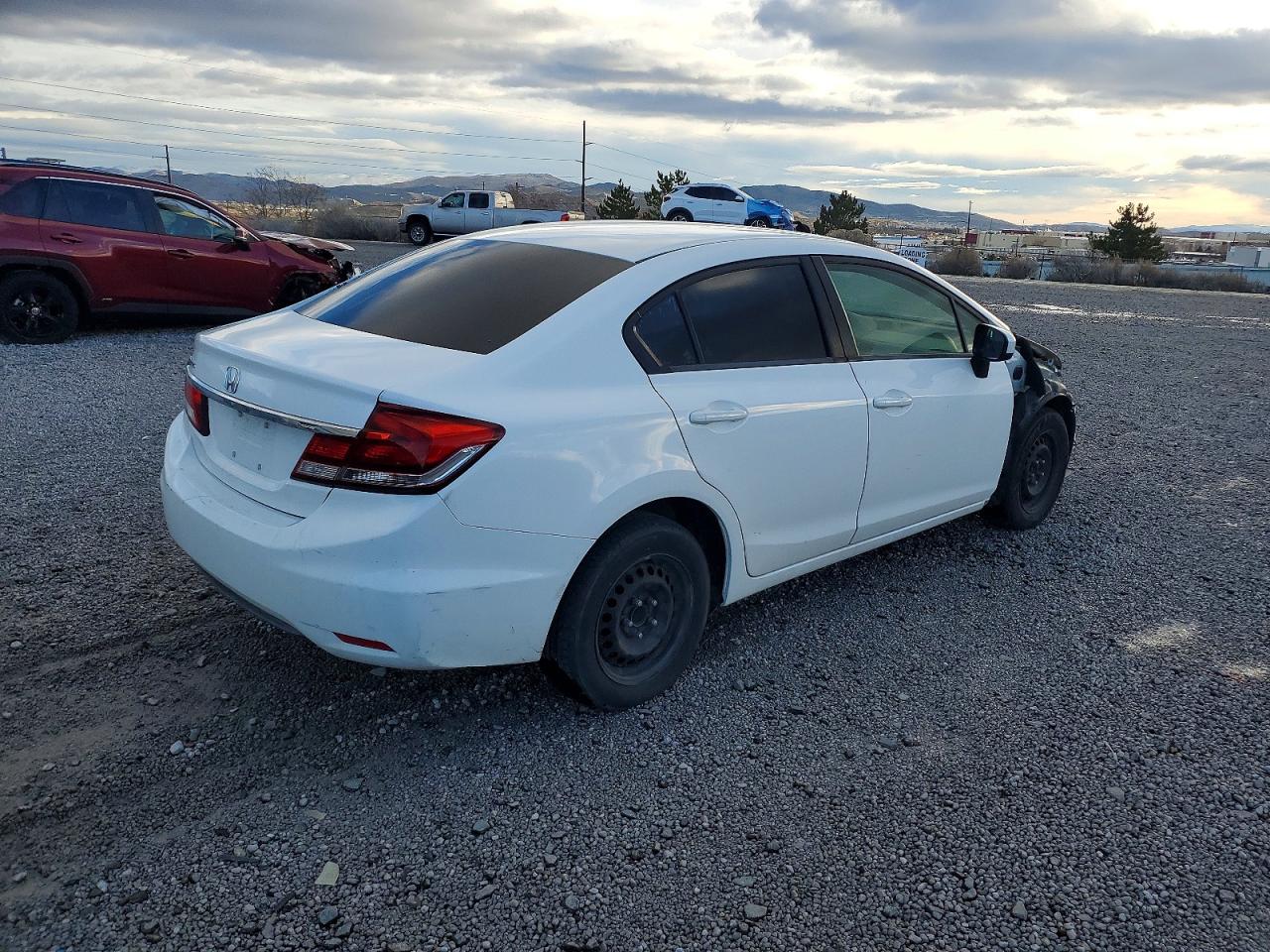 2015 HONDA CIVIC LX photo 3