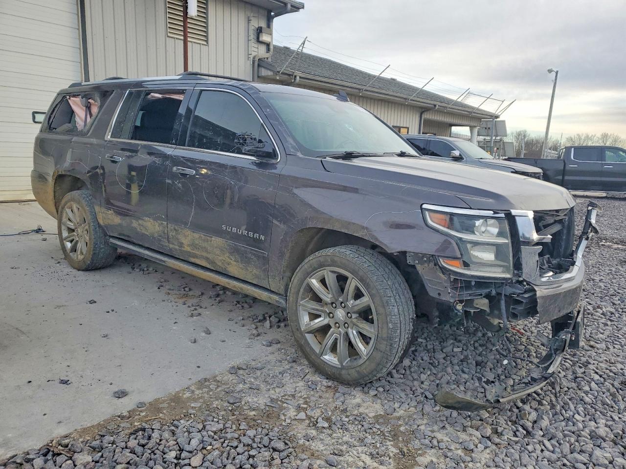2018 CHEVROLET SUBURBAN K1500 PREMIER photo 4