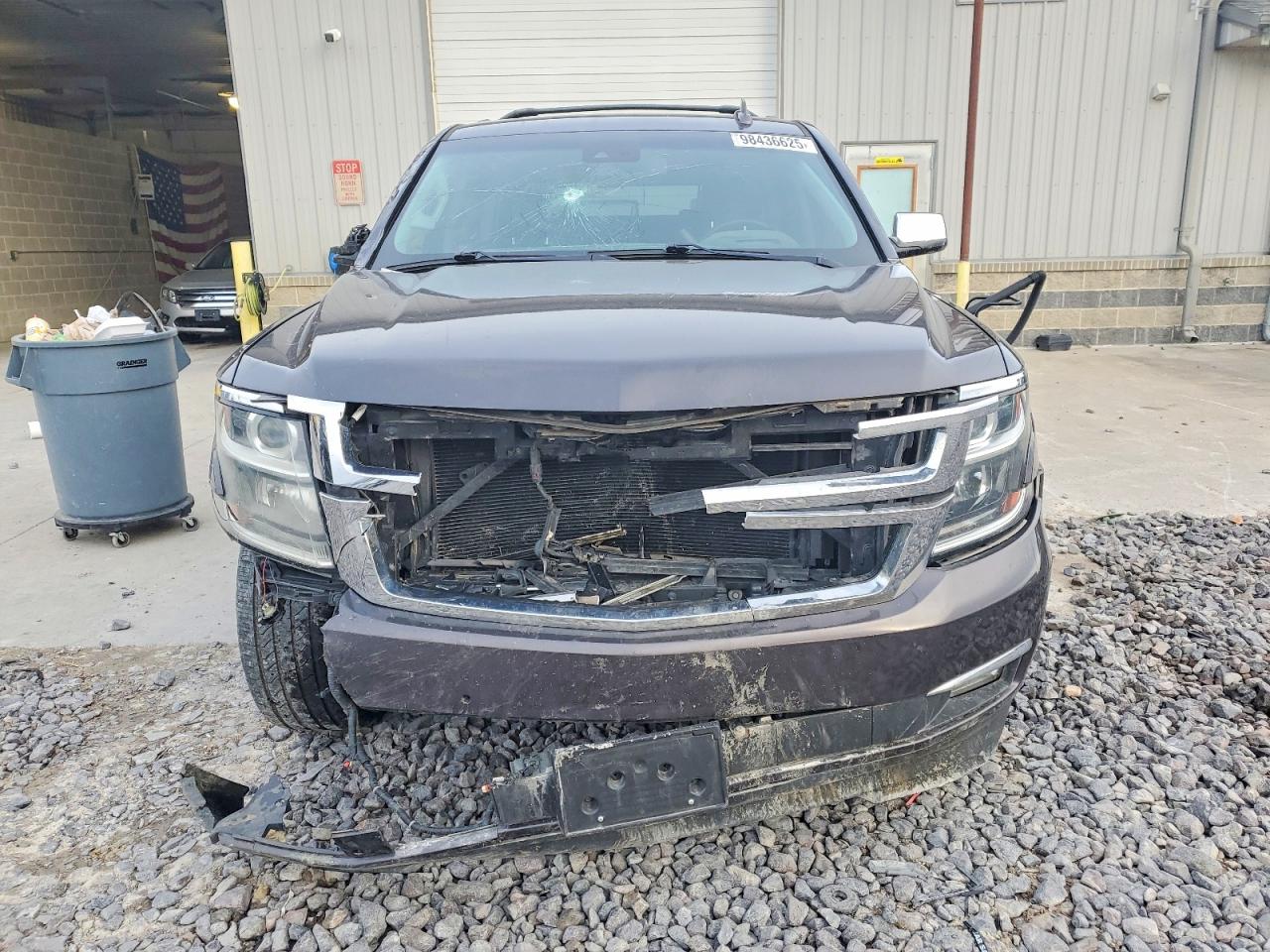 2018 CHEVROLET SUBURBAN K1500 PREMIER photo 5