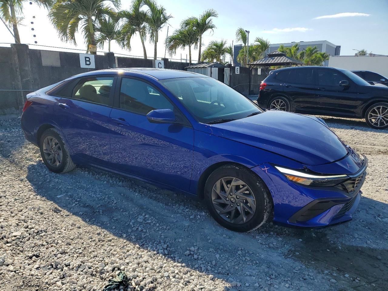2024 HYUNDAI ELANTRA SEL photo 4