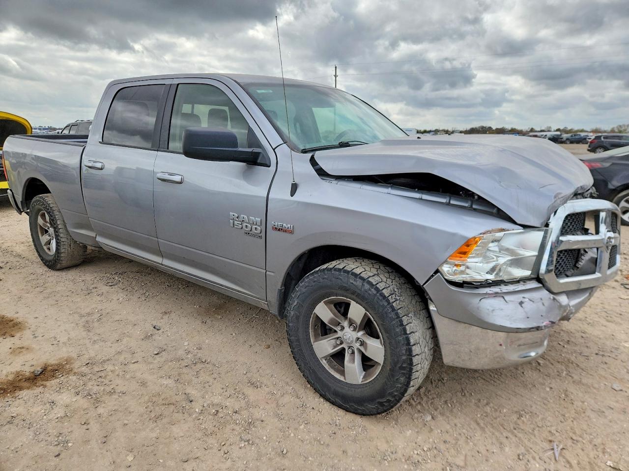 2019 RAM 1500 CLASSIC SLT photo 7