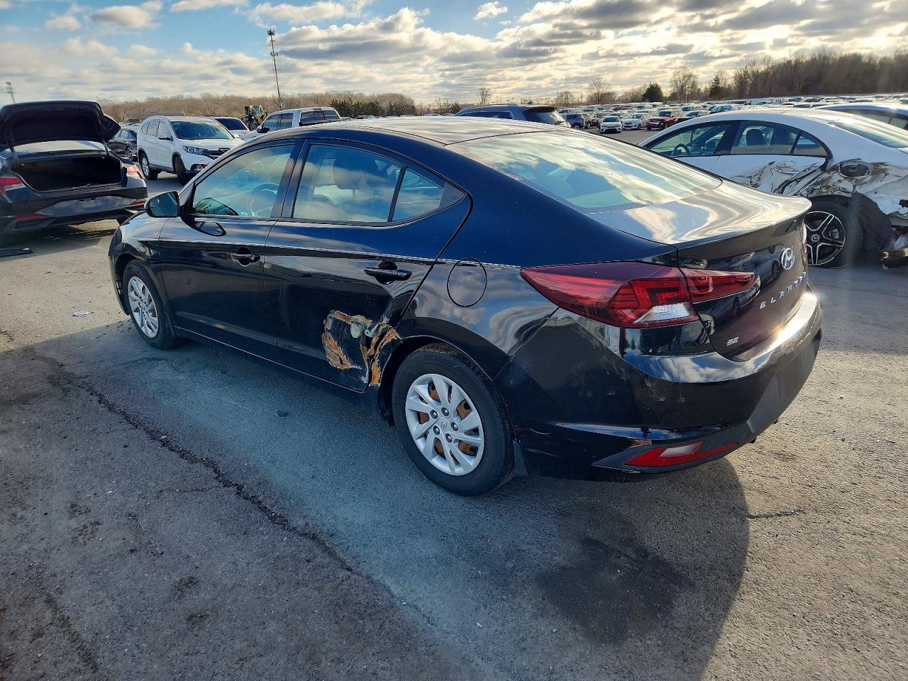 2020 HYUNDAI ELANTRA SE photo 2