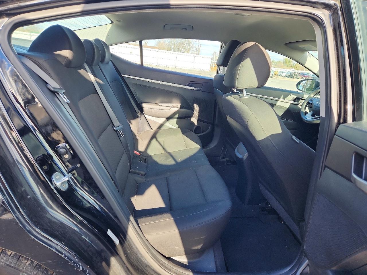 2020 HYUNDAI ELANTRA SE photo 10