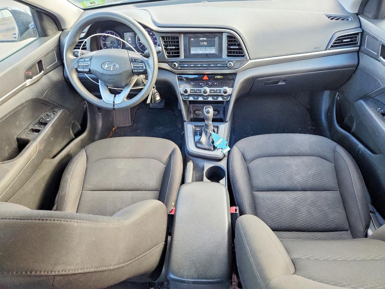 2020 HYUNDAI ELANTRA SE photo 8