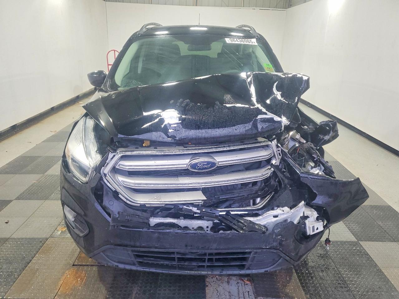 2018 FORD ESCAPE SE photo 9
