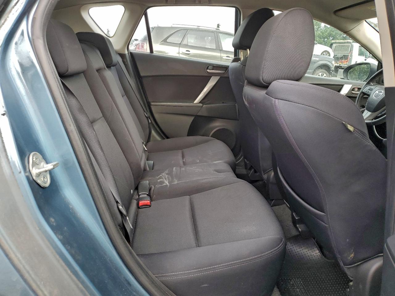 2010 MAZDA 3 S photo 28