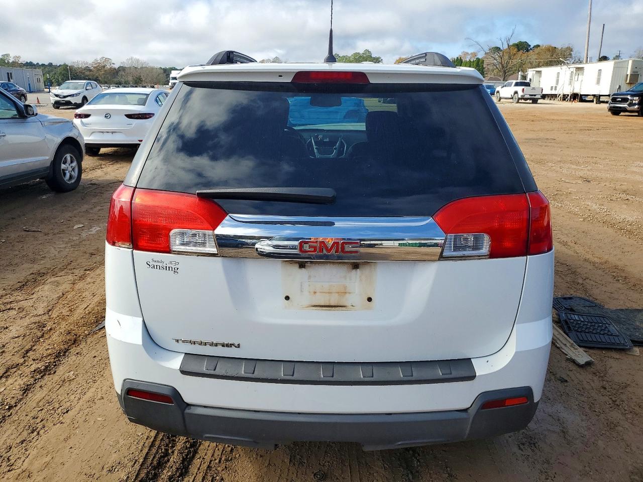 2011 GMC TERRAIN SLT photo 6