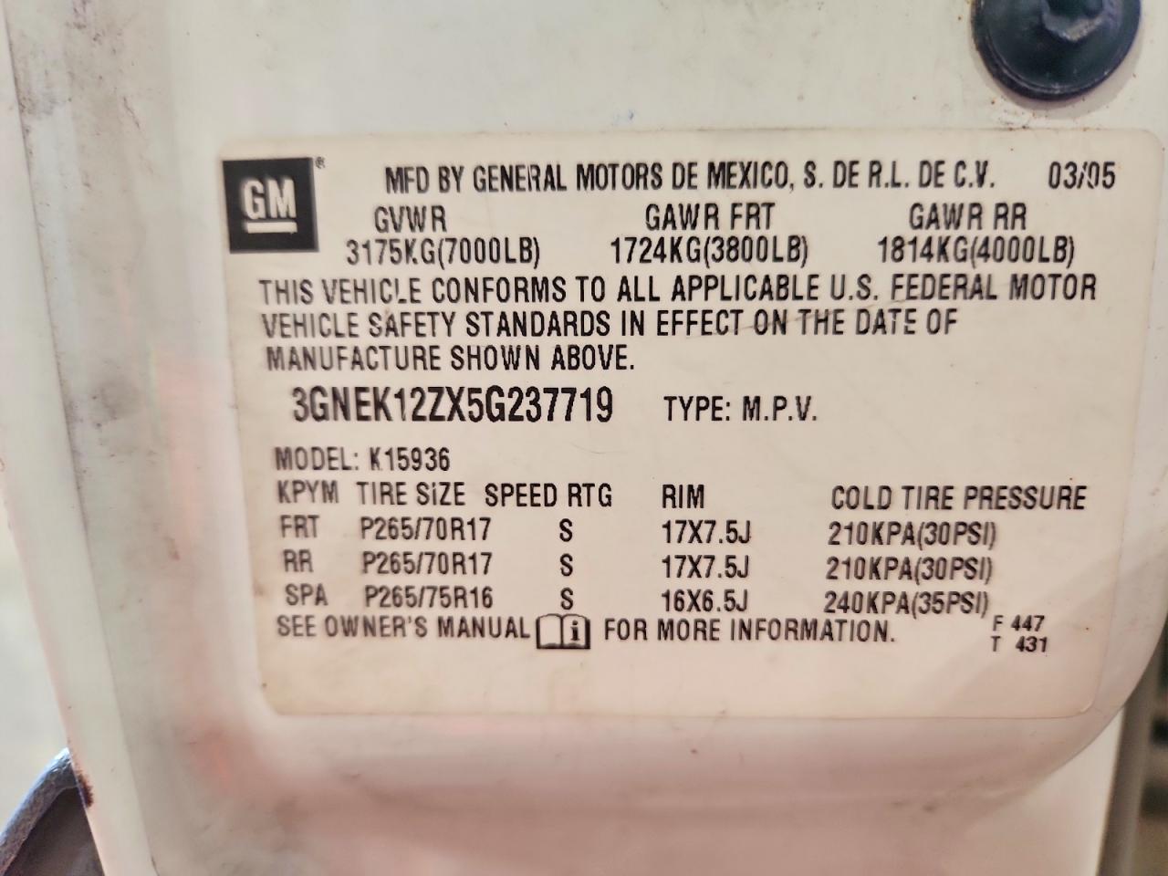 2005 CHEVROLET AVALANCHE K1500 photo 12