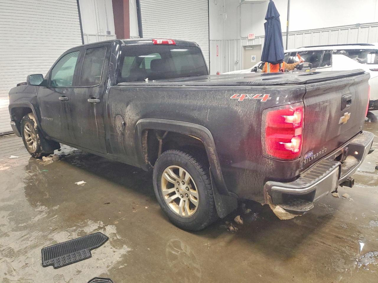 2014 CHEVROLET SILVERADO K1500 LT photo 2