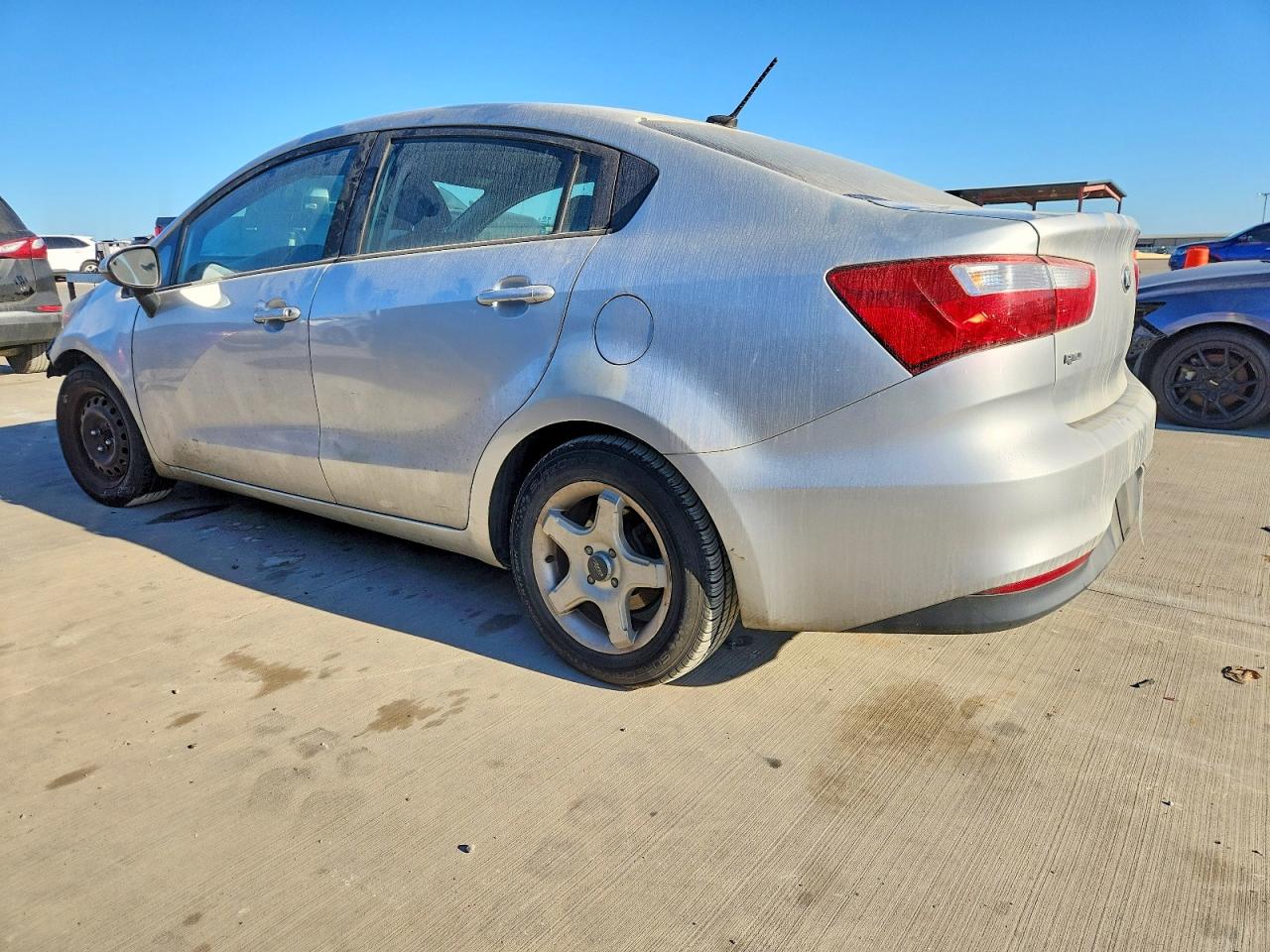2016 KIA RIO LX photo 2