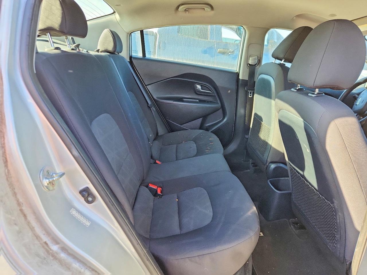 2016 KIA RIO LX photo 10