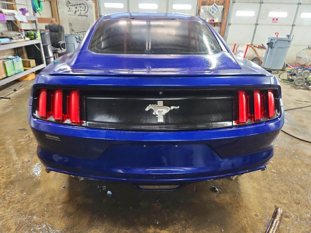 2016 FORD MUSTANG photo 16