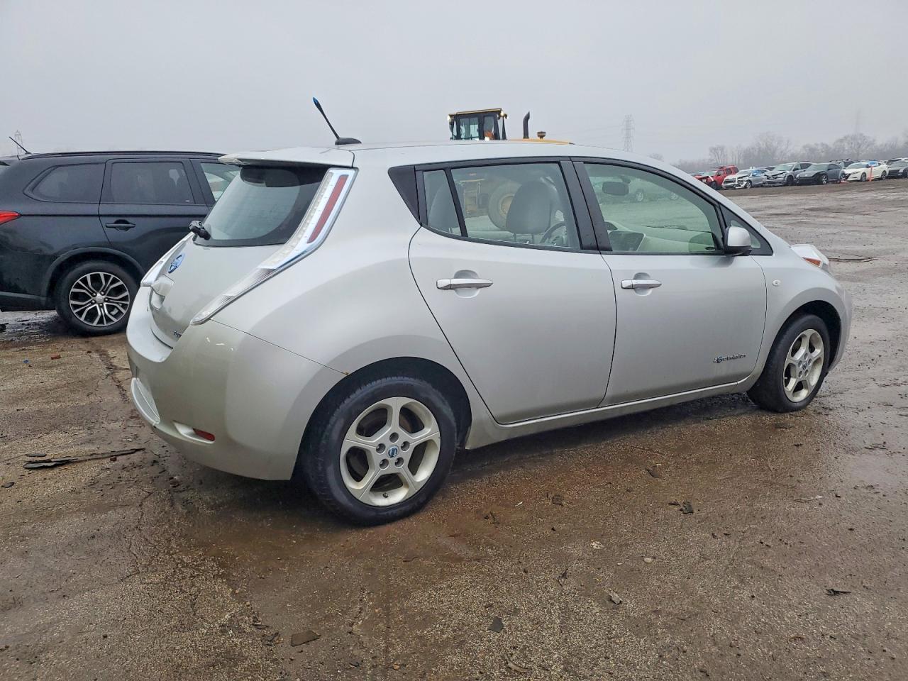 2012 NISSAN LEAF SV photo 3