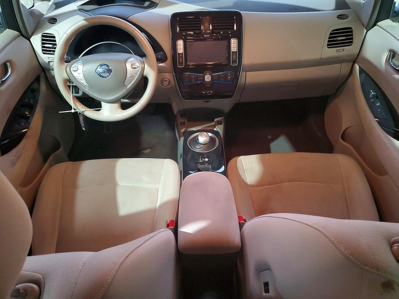2012 NISSAN LEAF SV photo 8
