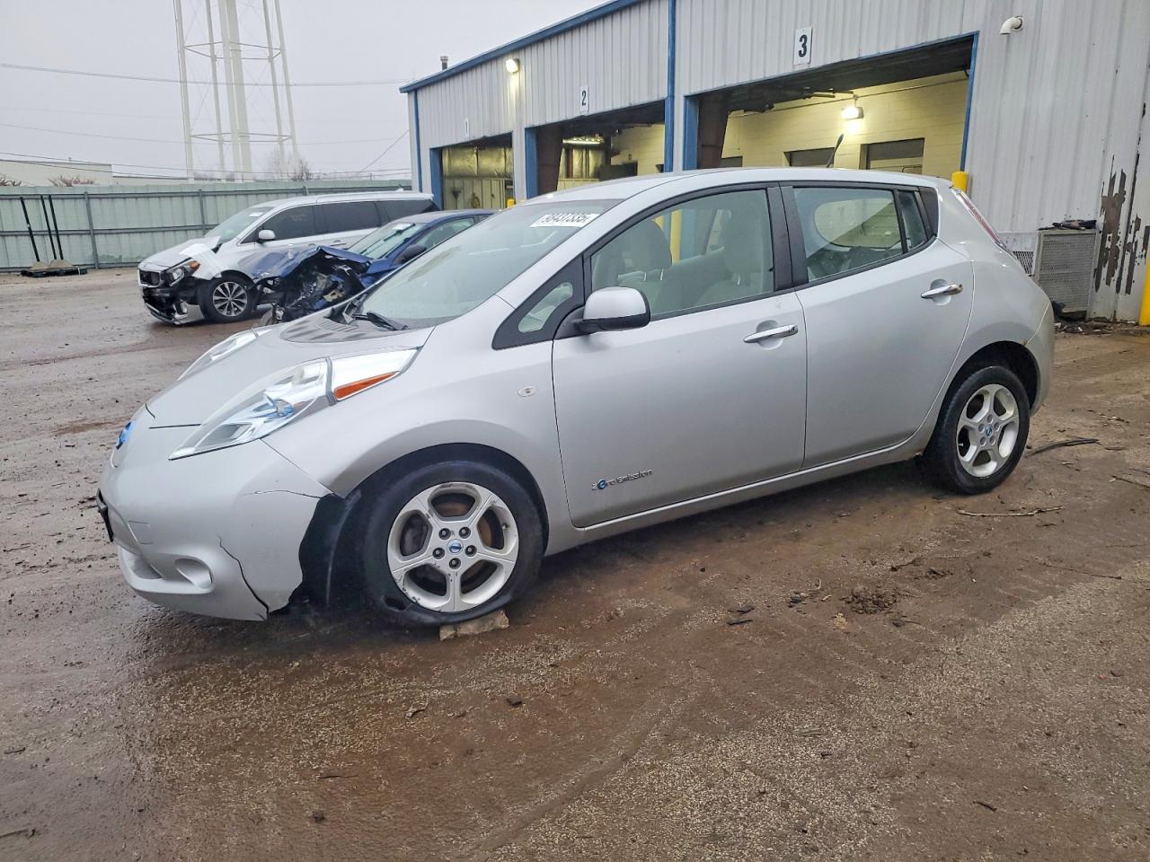 2012 NISSAN LEAF