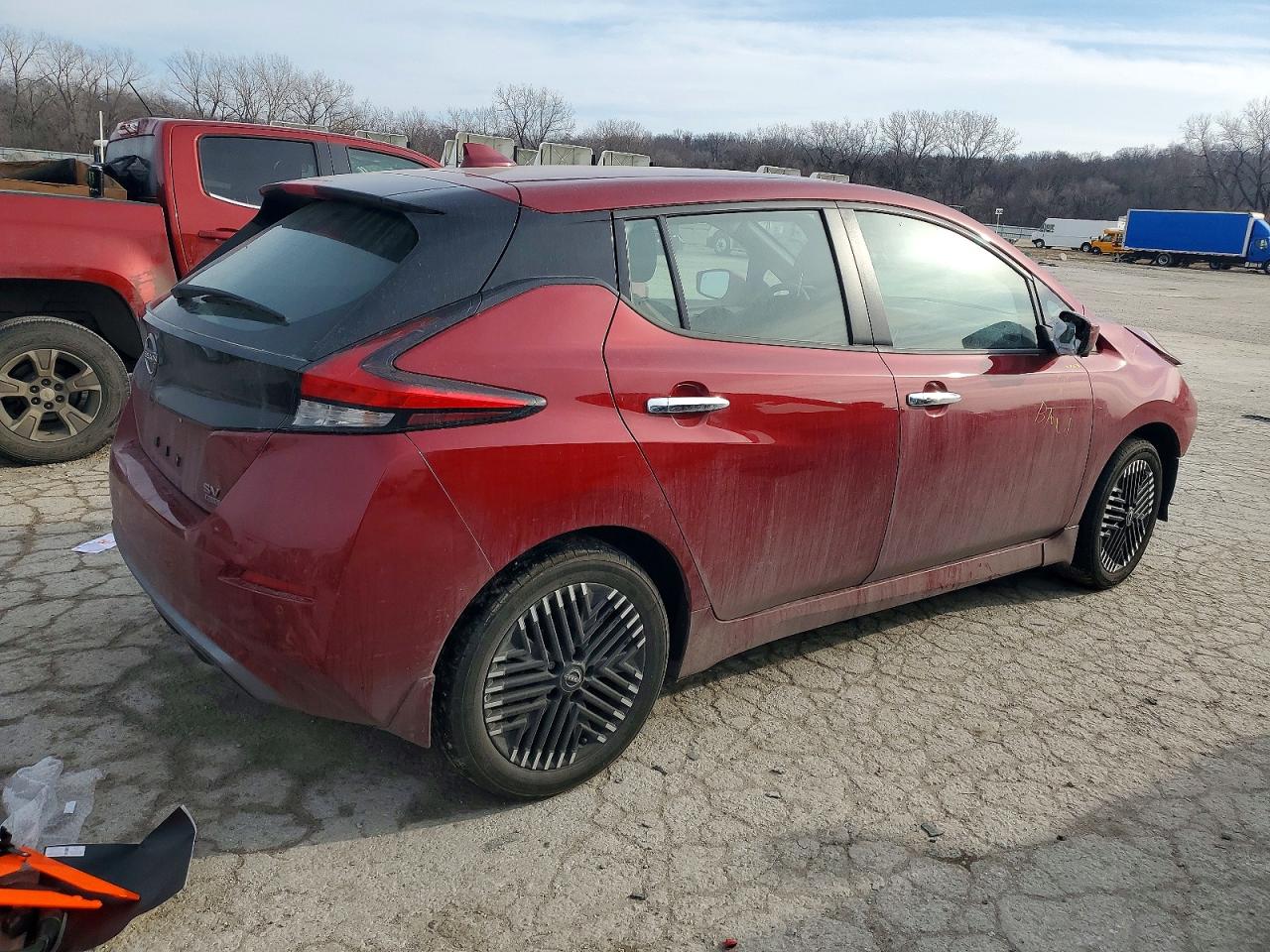 2025 NISSAN LEAF SV PLUS photo 3