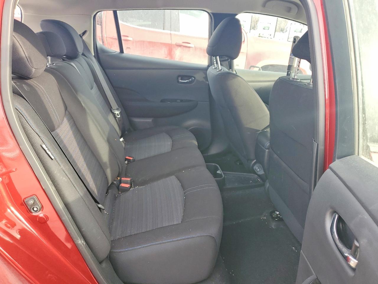 2025 NISSAN LEAF SV PLUS photo 10