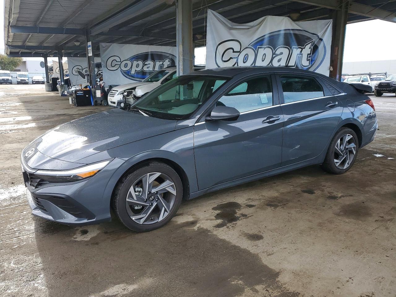 2025 HYUNDAI ELANTRA