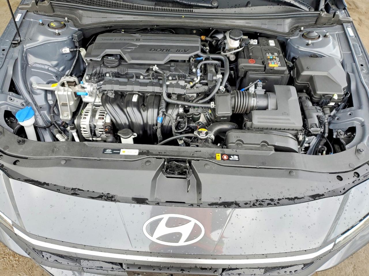 2025 HYUNDAI ELANTRA SEL photo 11