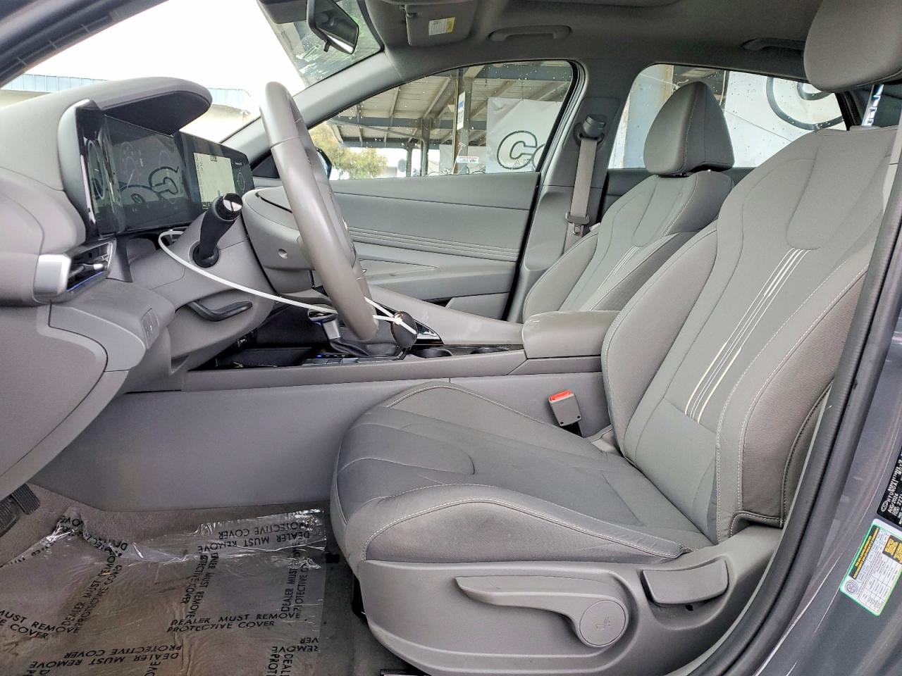 2025 HYUNDAI ELANTRA SEL photo 7
