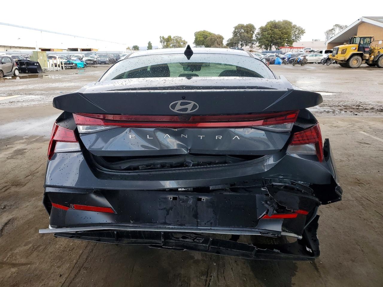 2025 HYUNDAI ELANTRA SEL photo 6