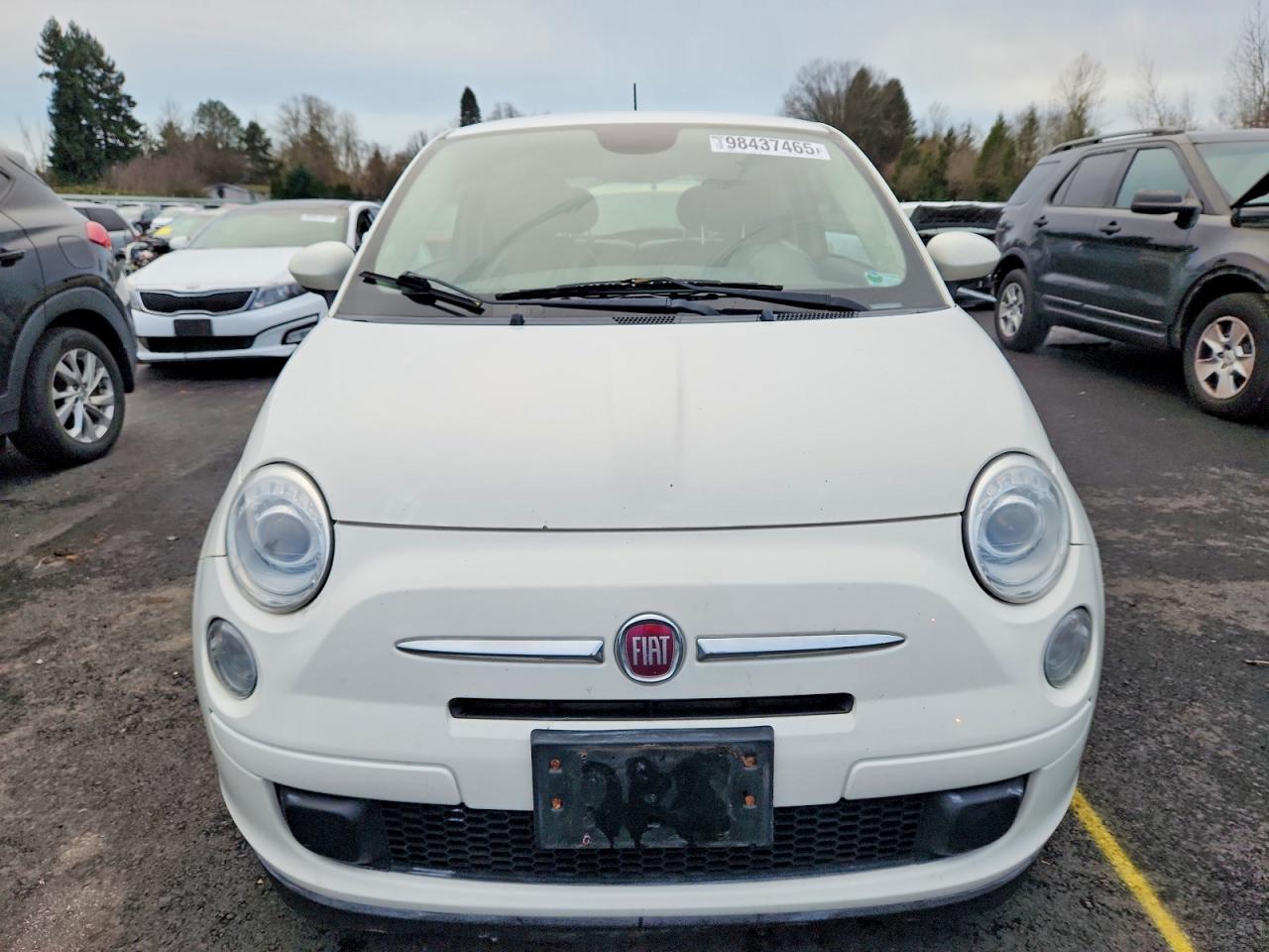 2015 FIAT 500 POP photo 9