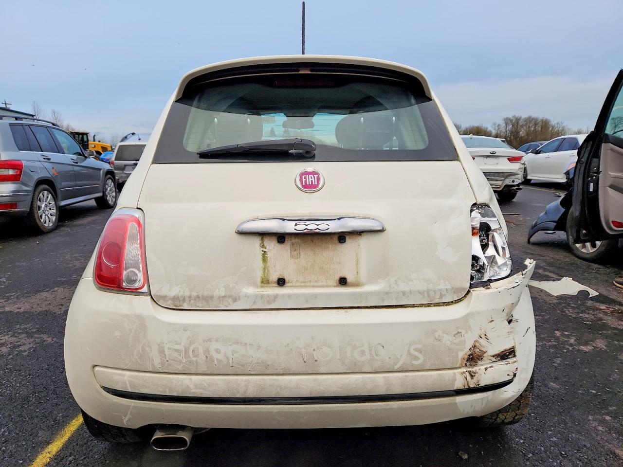 2015 FIAT 500 POP photo 11