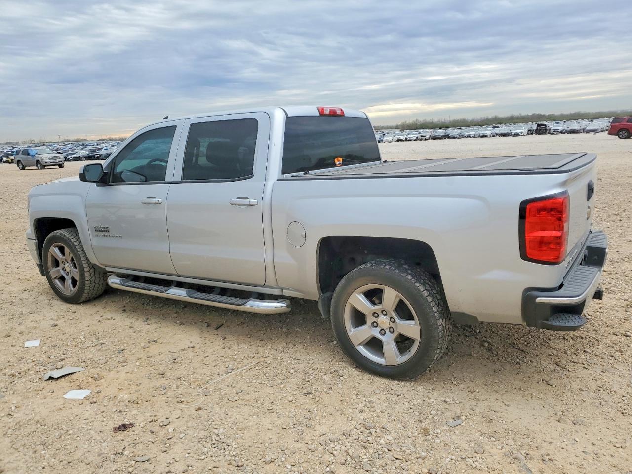 2014 CHEVROLET SILVERADO C1500 LT photo 2