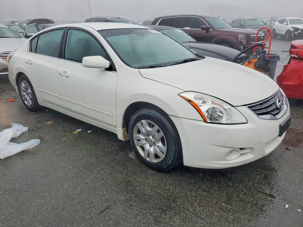2012 NISSAN ALTIMA BASE photo 4