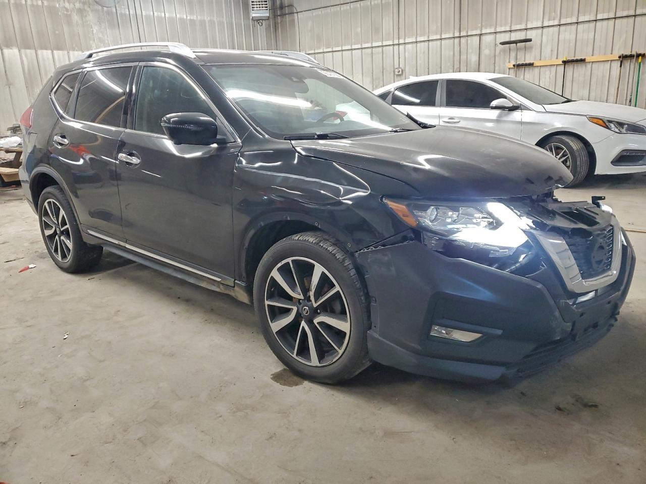 2018 NISSAN ROGUE S photo 4