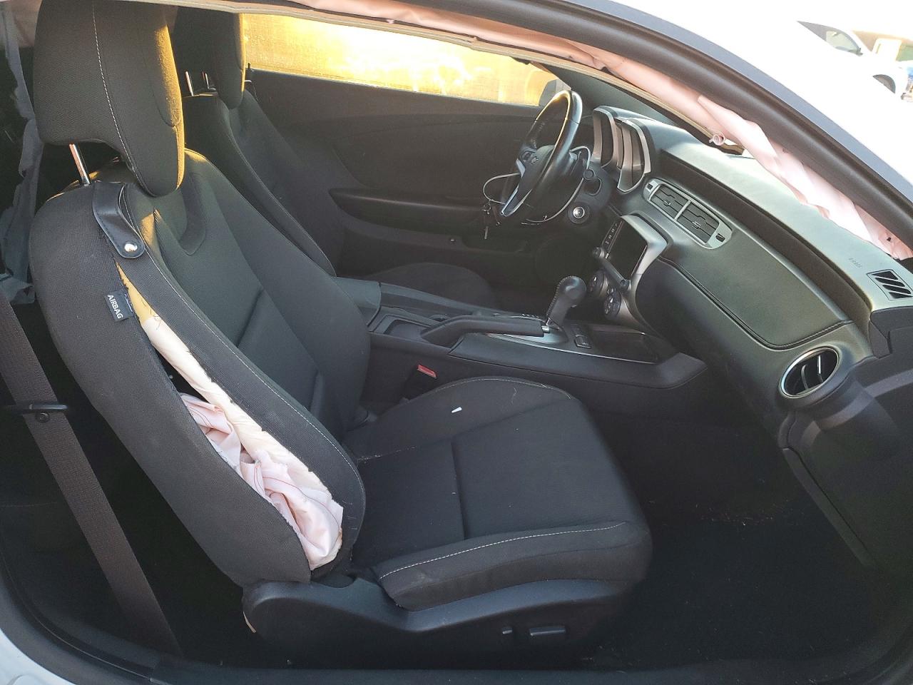 2015 CHEVROLET CAMARO LT photo 10