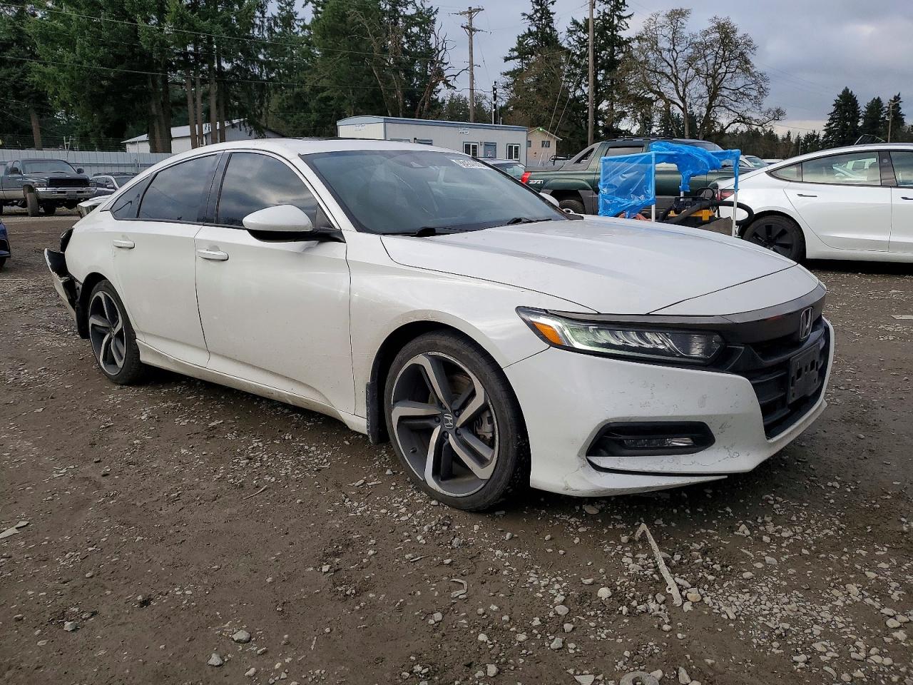 2018 HONDA ACCORD SPORT photo 4