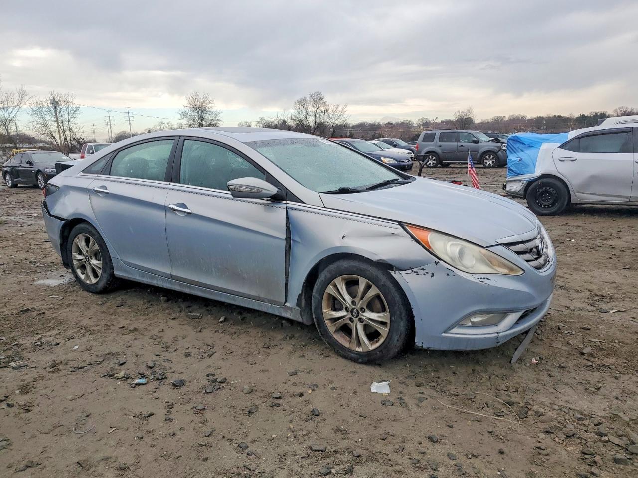 2013 HYUNDAI SONATA SE photo 4