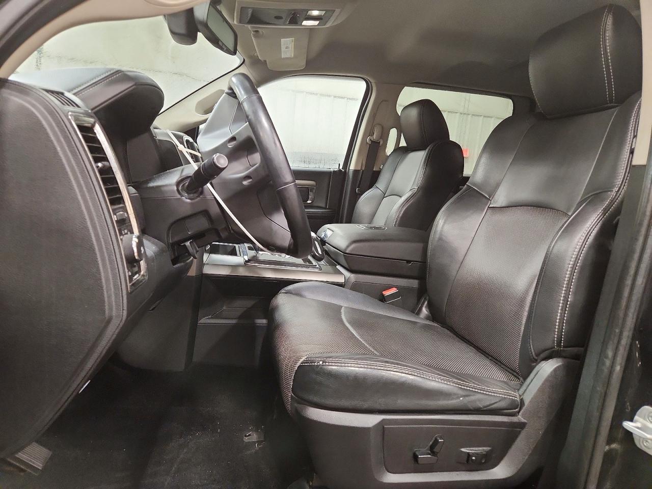 2013 RAM 1500 SPORT photo 19