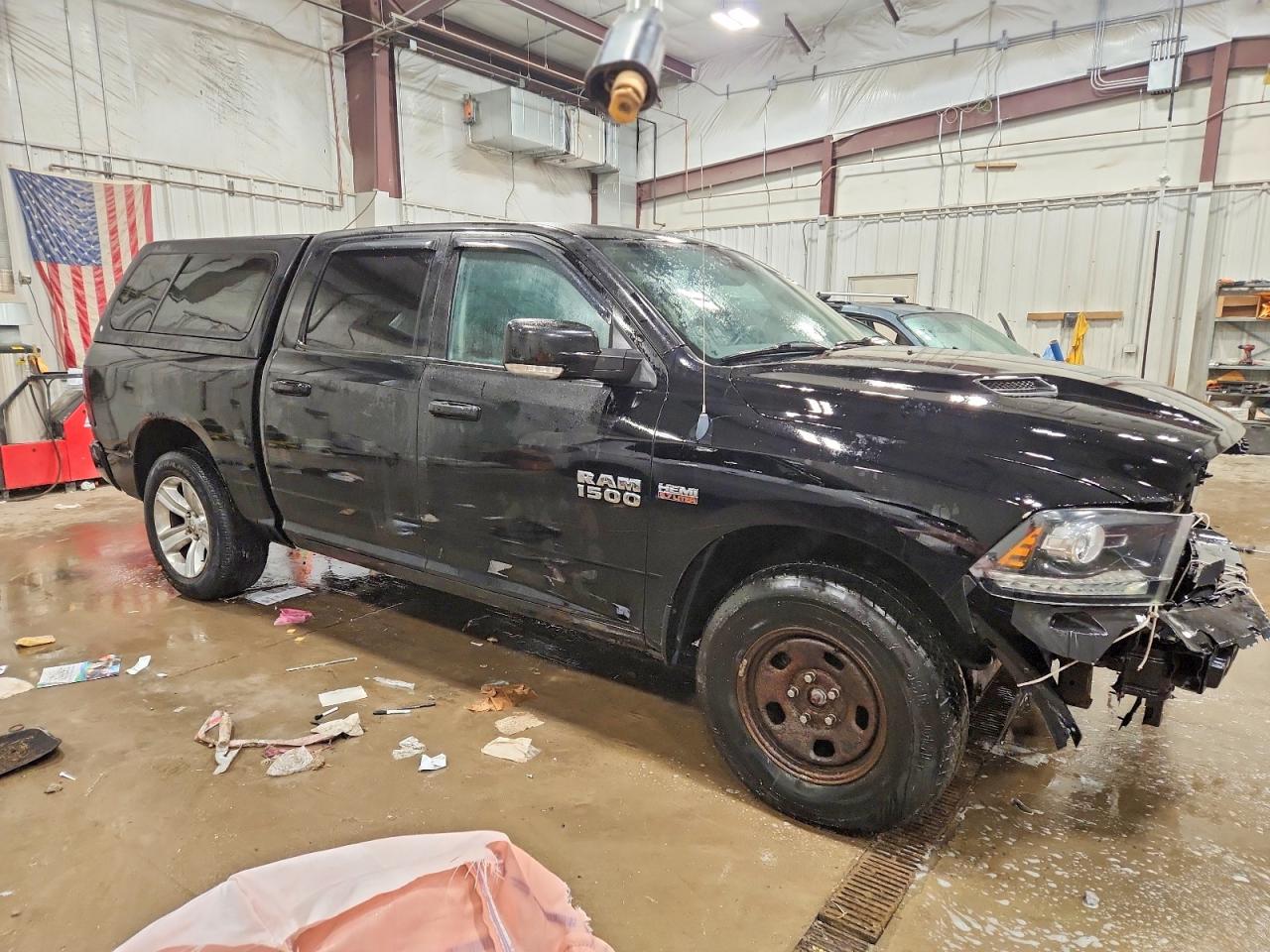 2013 RAM 1500 SPORT photo 10